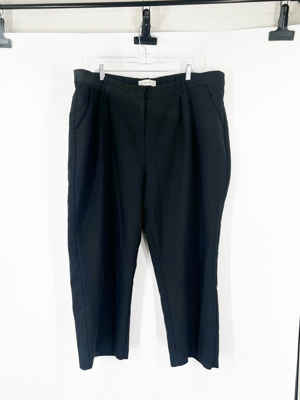 Abercrombie & Fitch Curve Love Pleated Wide Leg Trouser Pants Black